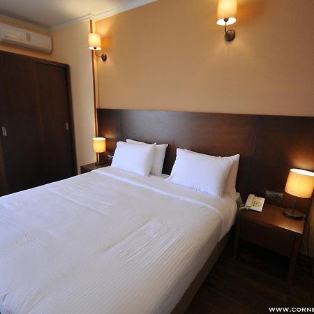 Hotel Corner Inn Batumi Eksteriør billede