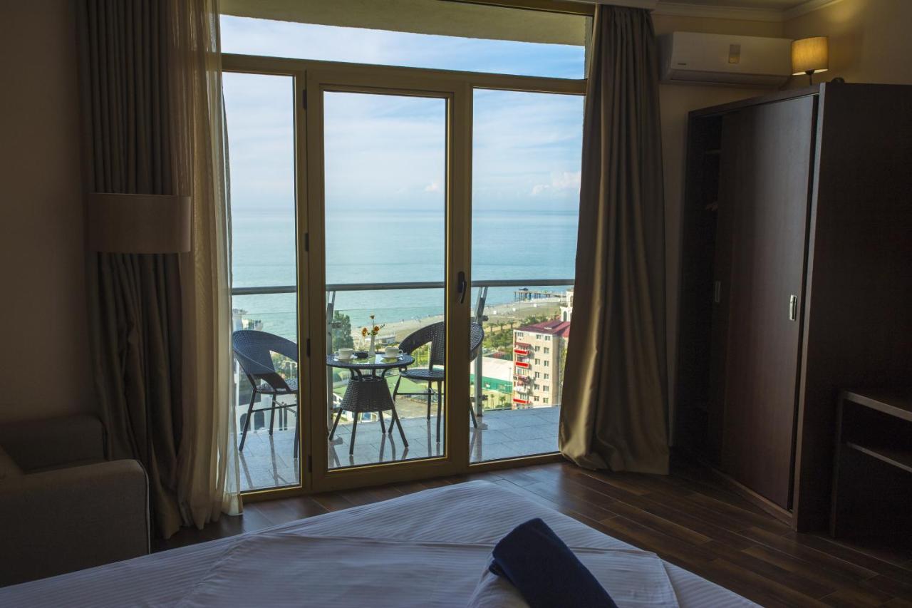 Hotel Corner Inn Batumi Eksteriør billede