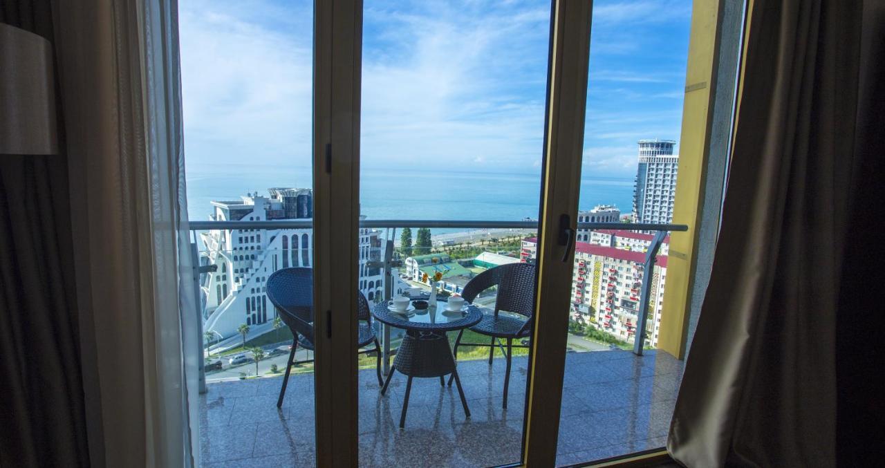 Hotel Corner Inn Batumi Eksteriør billede